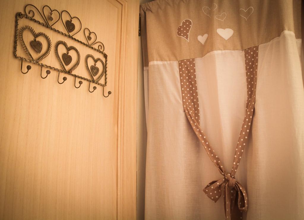 Gite Marceline Saint-Guilhem-le-Desert Room photo