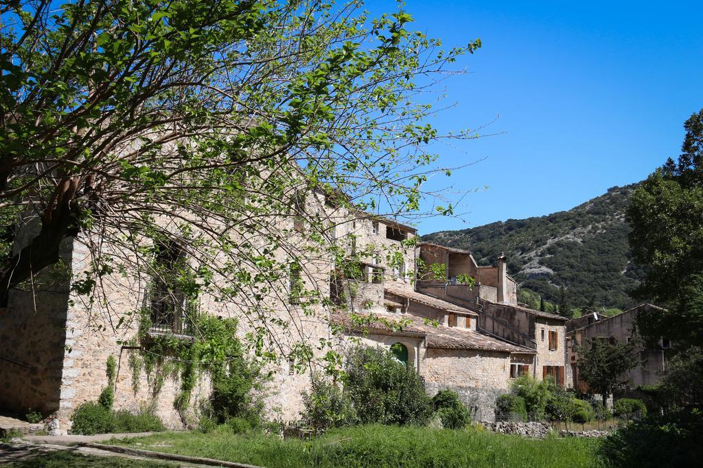 Gite Marceline Saint-Guilhem-le-Desert Exterior photo
